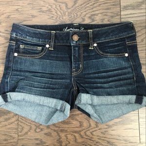 AE | Low-rise Cuffed Denim Shorts | Sz 8